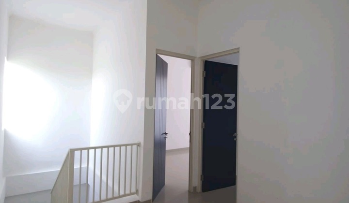 Dijual Rumah 2 lantai di Villa Darmo Indah Surabaya