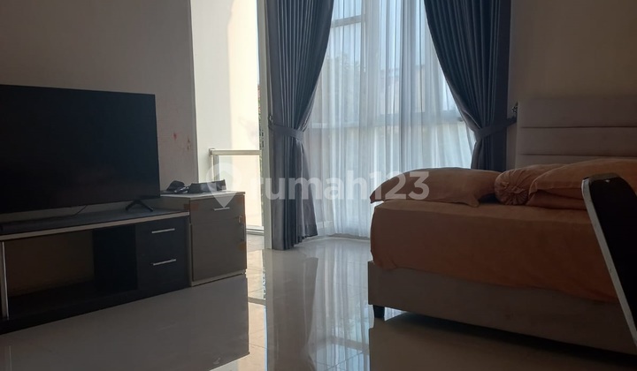 For Sale: 2-Story House on Durian Street, Pondok Tjandra, Sidoarjo 1