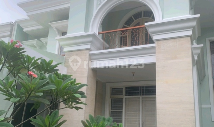 Cluster Emerald Mansion Cluster Emerald Mansion