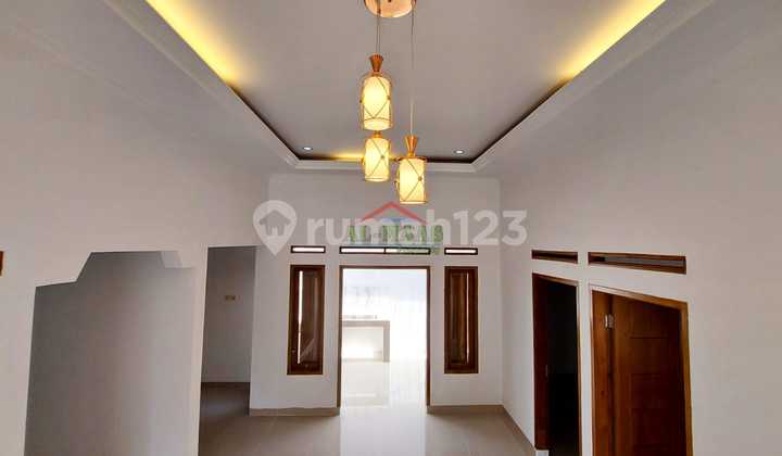 Rumah Cantik Minimalis di Sayap Kopo Katapang