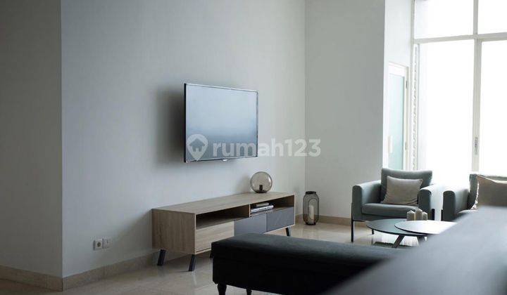 Senayan Residance . Luas 143m . 3br . 2br. Furnished . 350jt 2