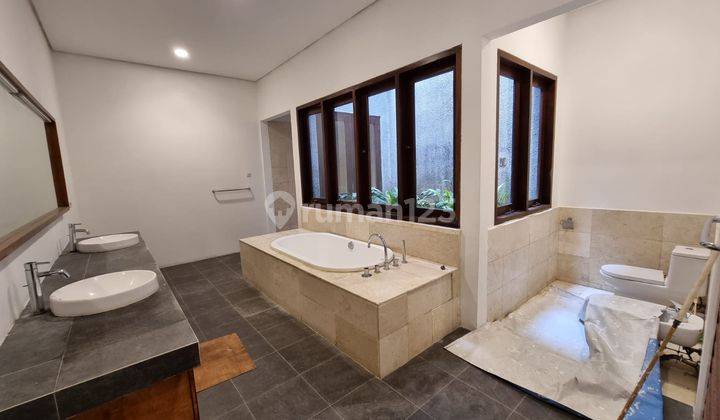 House Of Fatmawati ,lt 1000m2 Lb 600m2 , 5 BR 5 Bt. Good House 9