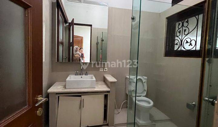 Rumah 2 Lantai Bagus Unfurnished di Radio Dalam, Jakarta Selatan 2