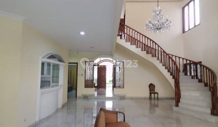 Rumah 2 Lantai Bagus Semi Furnished SHM di Cipete 08.23 1