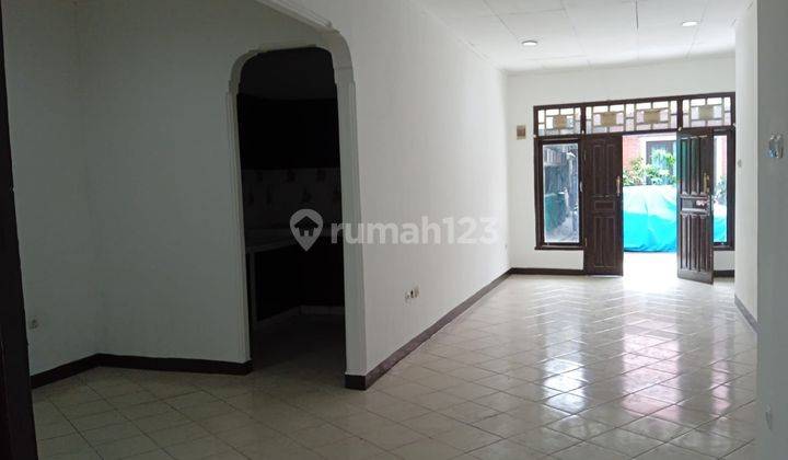 Rumah Strategis Di Cipete, Jakarta Selatan Unfurnished 09.23 2