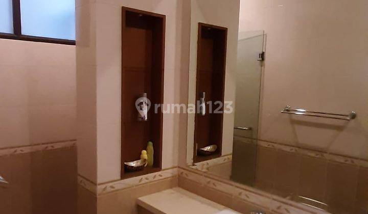 Rumah Bagus Semi Furnished di Kemang Timur, Jakarta Selatan 02.24 2