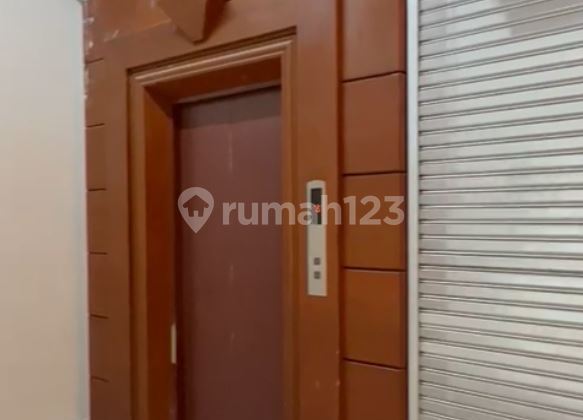 Ruko Pangpol Good Condition Space Per Lantai 20 X 15 M 03.24 2