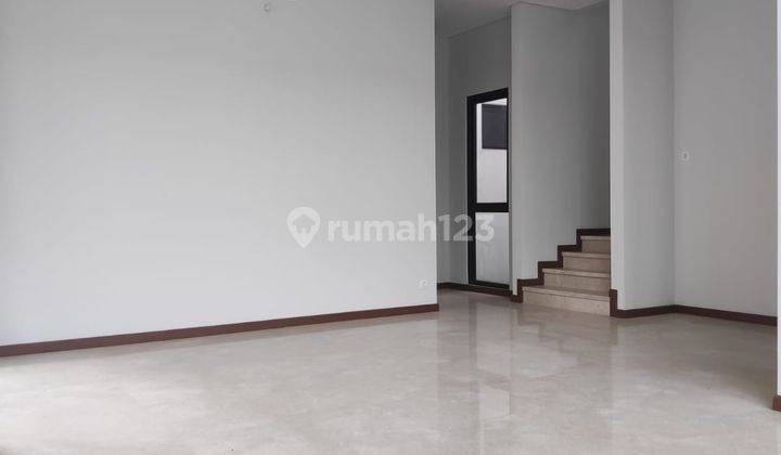 Rumah 2 Lantai Semi Furnished 5kt di Navapark, Bsd 03.24 2