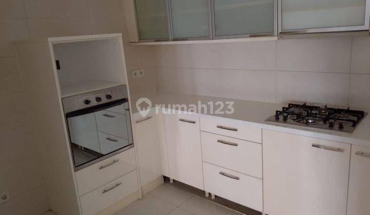 Apartement Somerset Berlian 2 BR Semi Furnished 01,24 1