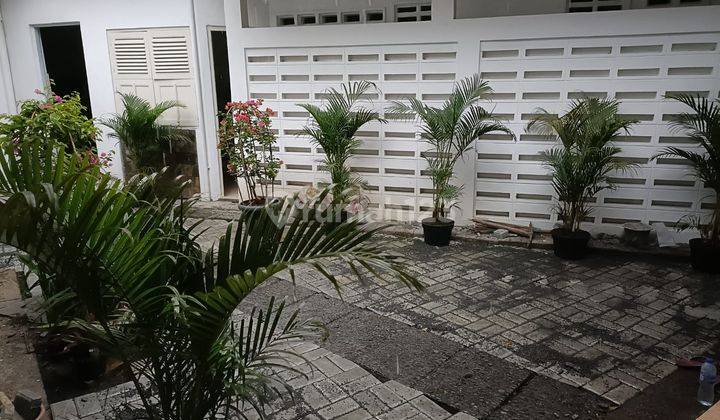 Rent House At Menteng Posisi Hook Lt 699m² Lb 350m² 06.2024 1