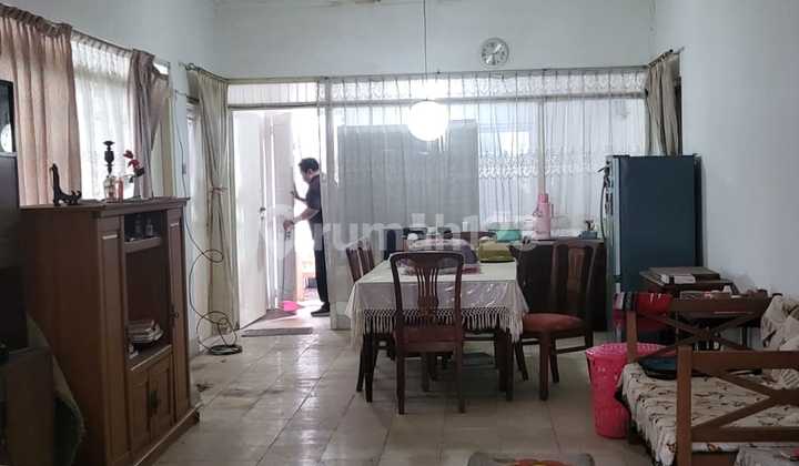 Dijual Rumah di Tebet 16,8 M 02.25