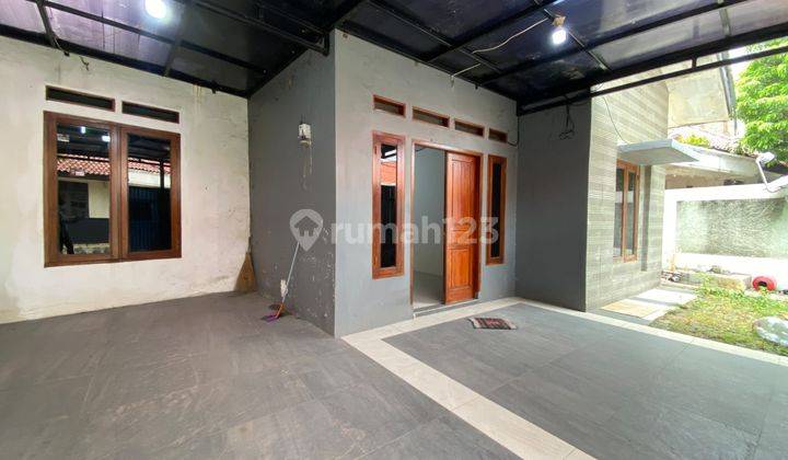 Rumah Dijual di Dekat Senayan Jakarta Selatan  2