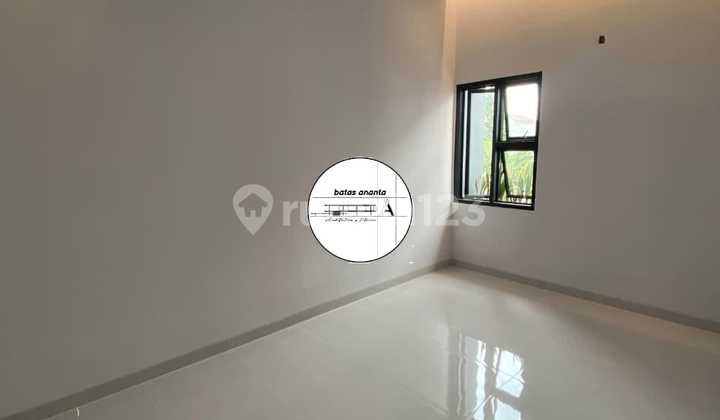 Bebas Banjir, Rumah, 2 Lantai, Dekat Pusat Perbelanjaan, Siap Huni Pejaten 2