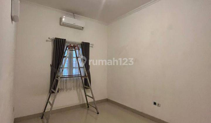 For Rent Rumah Bintaro Lt 100m² Lb 90m² 3 Kt 3 Km Shm 8.24 2