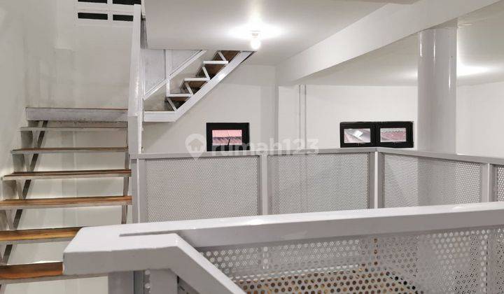 Rumah Dijual Dekat Summarecon Dilewati Kendaraan Umum Derwati Mas 1