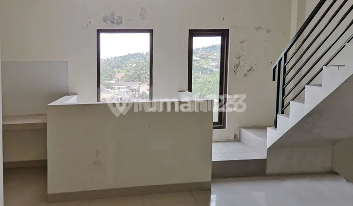 Affordable Dago Atas Shop House Rent, Suitable for Office and Business 2