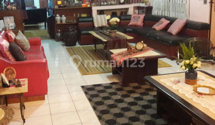 Jual Rumah Tua Dago Bandung di Area Resto Cafe