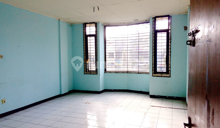 Sewa Ruko Ruko dengan tanah luas A Yani Kosambi Bandung 1