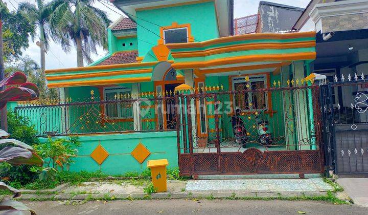 Dijual Rumah Cantik 2lantai Siap Huni di Citra Raya Tangerang 1