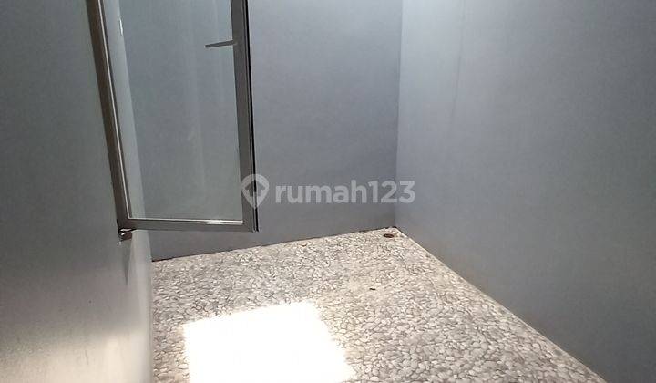 Dijual Rumah Cantik Siap Huni di Sektor 6 Gading Serpong 9