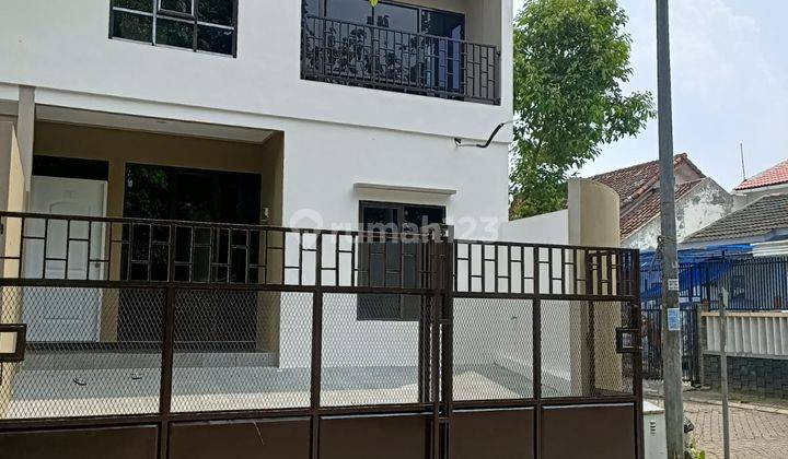 Dijual Rumah Cantik 2lantai Siap Huni di Citra Raya Tangerang 2