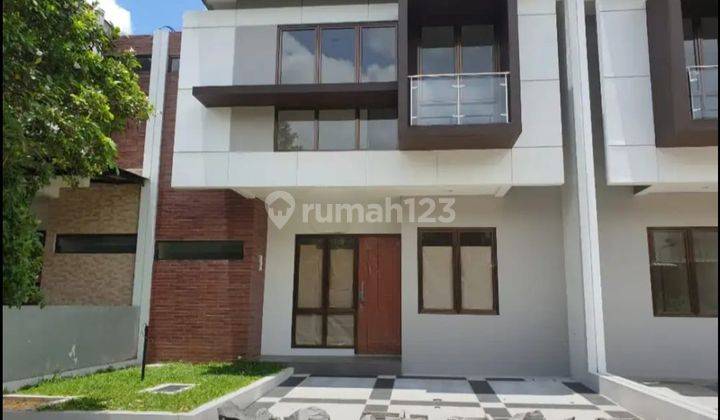 Dijual Rumah Cantik Siap Huni 2lantai di Cluster Premium Citra Raya Tangerang 1