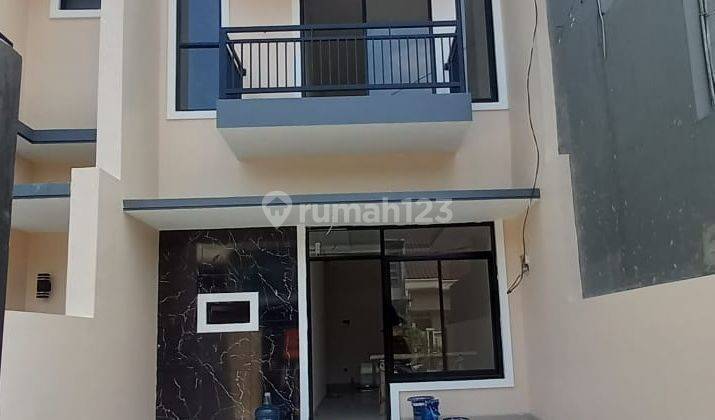 Dijual Rumah Cantik 2lantai Siap Huni di Citra Raya Tangerang 1