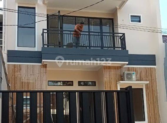 Dijual Rumah Cantik 2lantai Siap Huni di Villa Melati Mas Serpong Tangerang 1