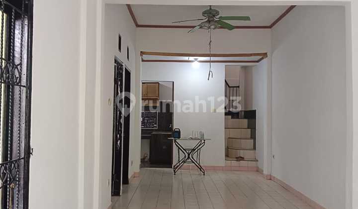 For rent, ready-to-occupy house in Citra Raya Tangerang