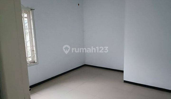 Dijual Rumah Siap di Palem Semi, Karawaci. Posisi Hook 2