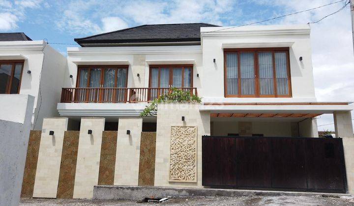 Rumah 2 Lantai Dgn Konsep Villa ,shm,  Ada Private Pool 1