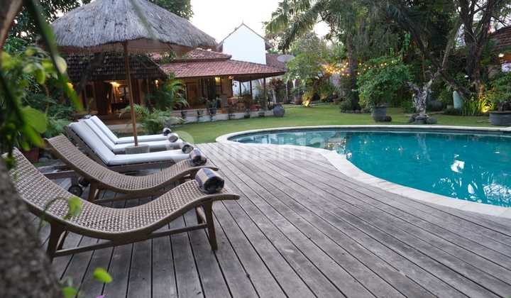 Tropical Joglo Villa For Rent, Seminyak Area