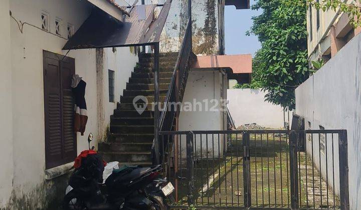 Rumah Disewakan , Parkir Luas Cocok Utk Restaurant, Kantor, Depan Jalan Raya 2