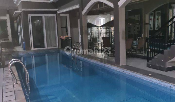 Rumah 2,5 Lantai Bagus,ada Private Pool, Shm, Di Srengseng, Jakbar 1