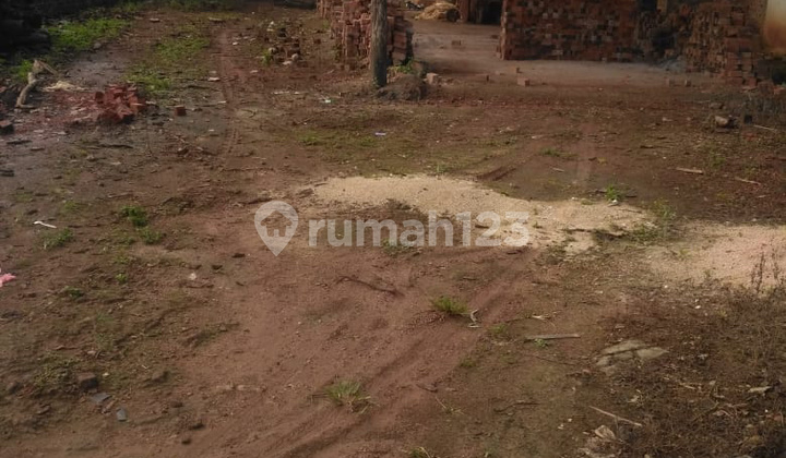  Tanah Tempat Usaha Rekomend  di Jalan raya kalirejo, Kalirejo 2