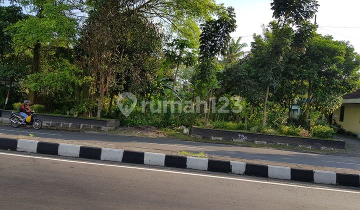 Kavling Strategis di Jalan Raya Magelang Jogjakarta Lebar 24 meter Kavling Strategis di Jalan Raya Magelang Jogjakarta Lebar 24 meter
