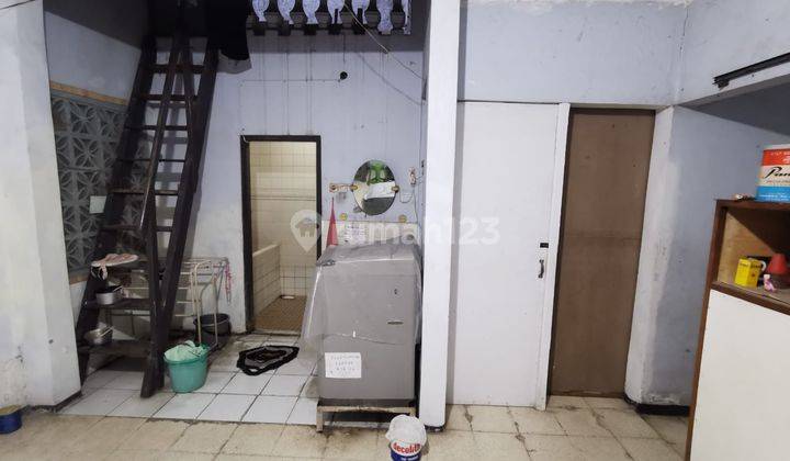 Rumah Lama Tengah Kota di Trengguli Semarang Tengah 2