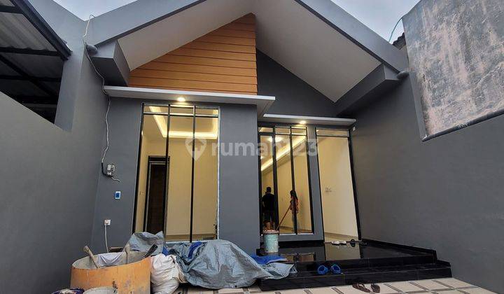 Rumah Mewah Dekat Ke Kuliner Dan Pusat Kota di Semarang Utara 2