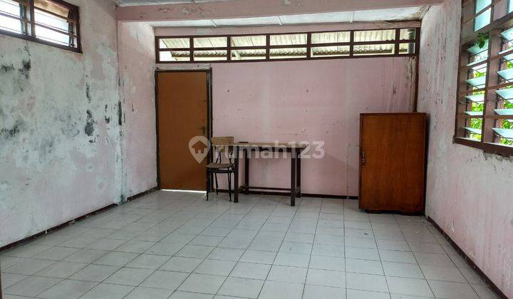 Rumah Luas tengah kota di Jagalan Semarang Tengah 5