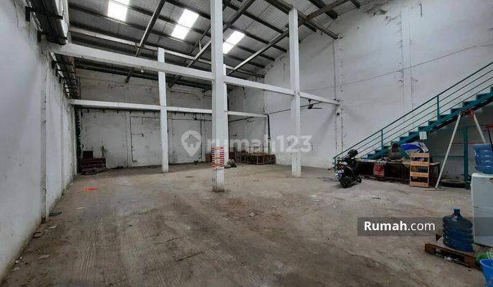 Gudang Siap Pakai di Kokrosono Panggung Lor bisa container 2
