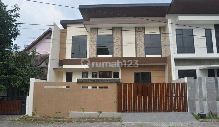 Rumah Puri Anjasmoro Semarang Baru Rapi Siap Huni  1