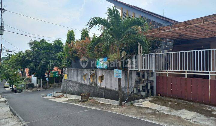 Rumah Hook di Tengah Kota di Sri Rejeki Semarang Barat 1