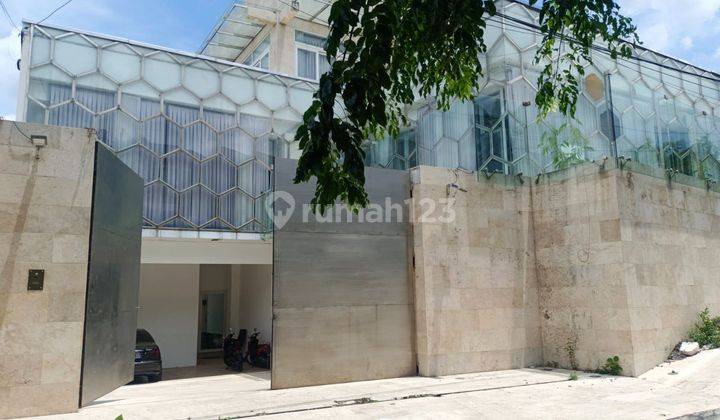 Rumah Mewah di Bukit Sari Ngesrep, Kolam Renang Lift Dapat View 1