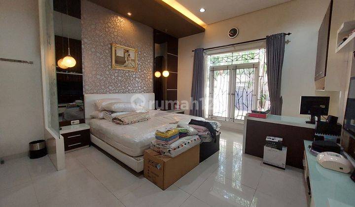 Rumah Mewah Hook Furnished Puri Anjasmoro Semarang 2