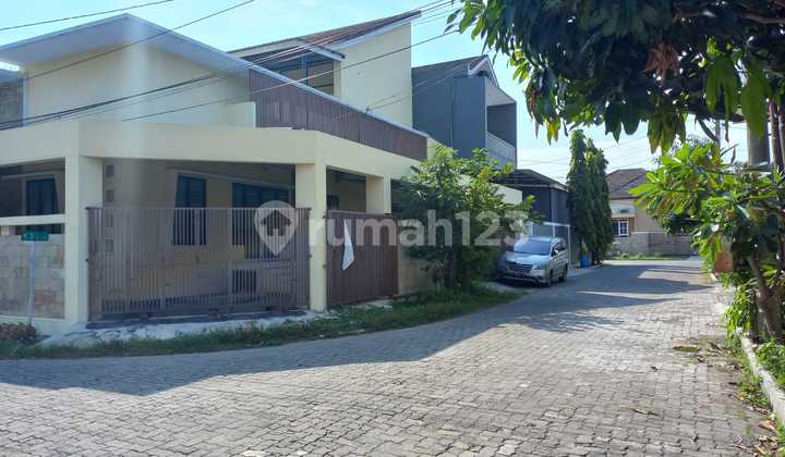 Rumah Kantor di Puri Anjasmoro Semarang 2
