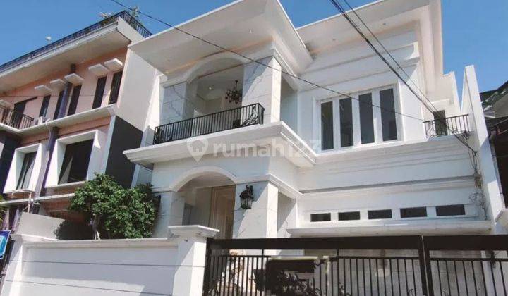 Rumah Baru di Erlangga Pleburan Full Furnished 1