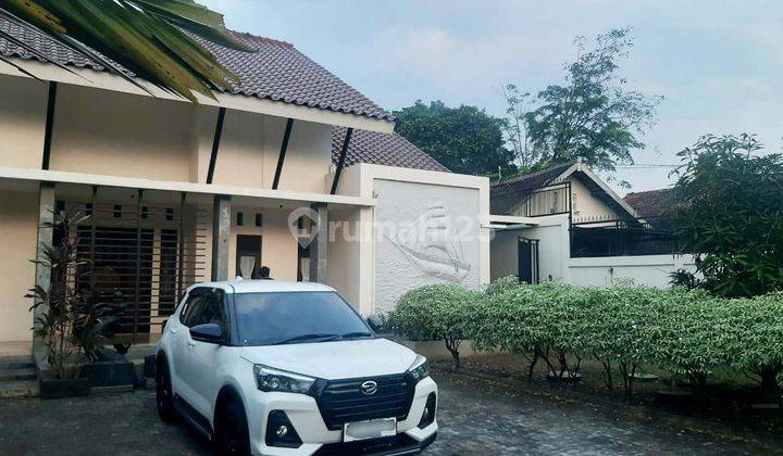 Rumah Mewah Lokasi Strategis Jl. Durian Banyumanik Semarang  2