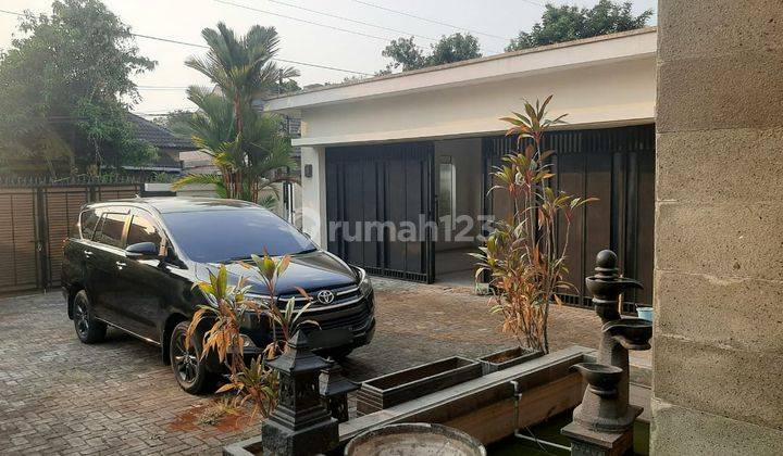 Rumah Mewah Lokasi Strategis Jl. Durian Banyumanik Semarang  1