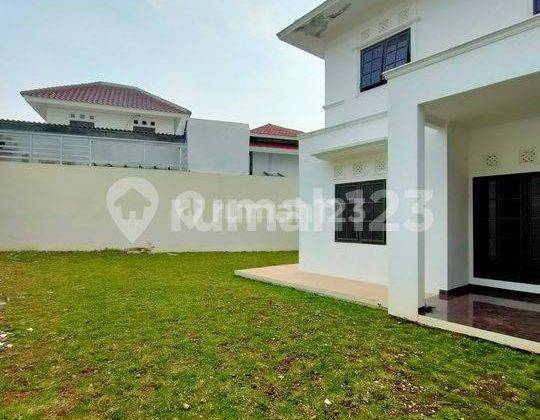 Rumah Megah di Cluster Graha Taman Bunga Bsb City Semarang 2