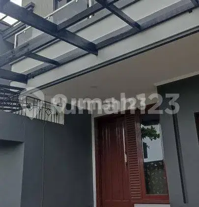 Rumah Mewah Sudah Renov di Graha Candi Golf Semarang 1